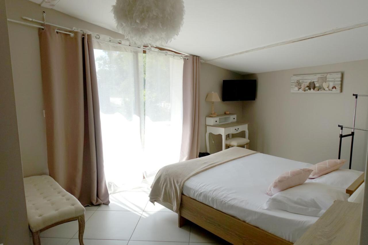 La Ferme De Coron Bed & Breakfast Belley Bagian luar foto