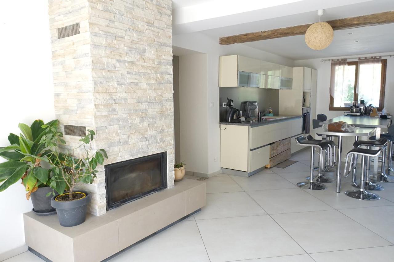 La Ferme De Coron Bed & Breakfast Belley Bagian luar foto