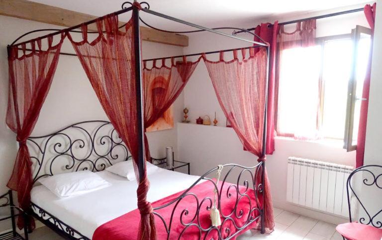 La Ferme De Coron Bed & Breakfast Belley Bagian luar foto
